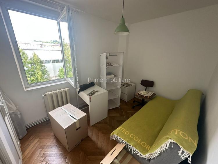 Apartament 4 camere| 77 mp| garaj| zona Cugir - 2