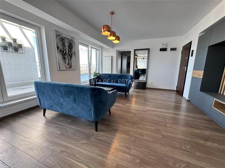 Apartament 3 camere, terasa 47 mp, zona Tractorul, Brasov - 2