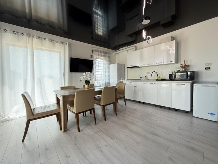 Mamaia-Sat, Vila modernă, mobilata si utilata complet, 15 camere - 33