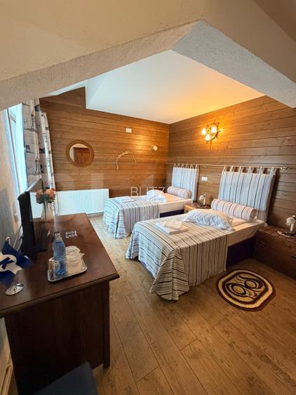 Vila / Pensiune de vanzare in Tohanu Nou – la doar 4 km de Castelul Bran  - 2