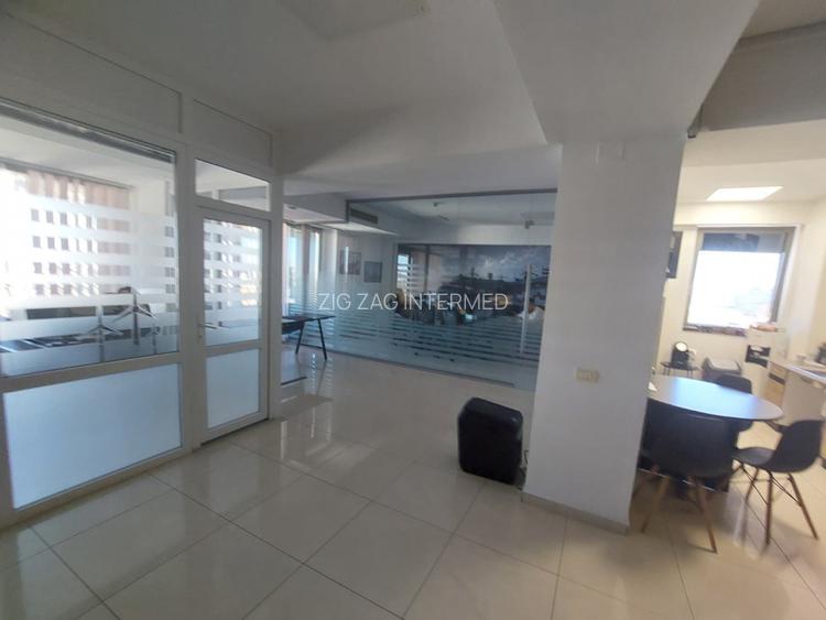 Centru - Bd. Mamaia , spatiu IDEAL BIROURI in cladire reprezentativa , 240 mp. - 13