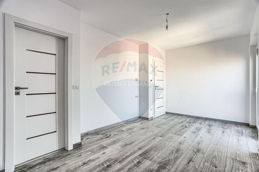 Apartament 3 camere COMPLEX ADORA PARK cu loc de parcare - 11