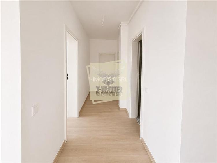 Penthouse la cheie cu 3 camere 2 bai si 40 mp terasa Calea Surii Mici - 12