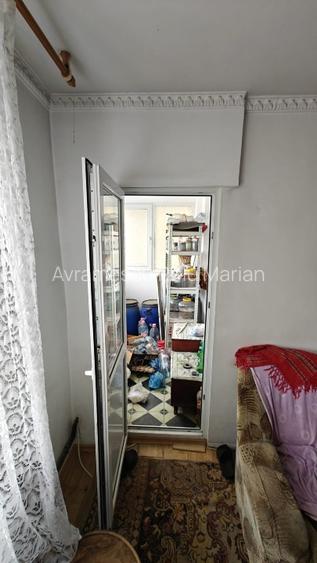 Vand apartament zona linistita  - 4