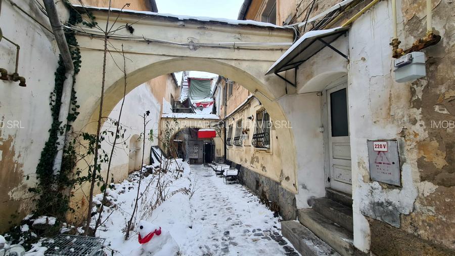 Apartament 2 camere in centrul istoric, renovat cu stil, pe strada Republicii - 17