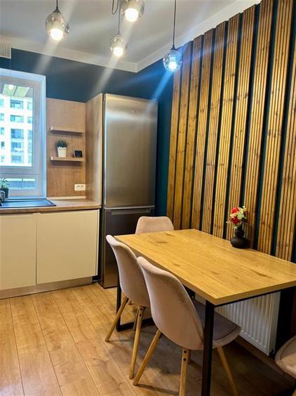 Apartament doua camere Pietonal Coresi Avantgarden ( Kasper )