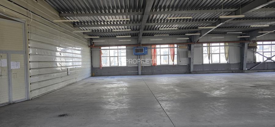 Inchiriez hala Bd. Timisoara 2231 mp, toate utilitatile, teren 3000 mp - 10