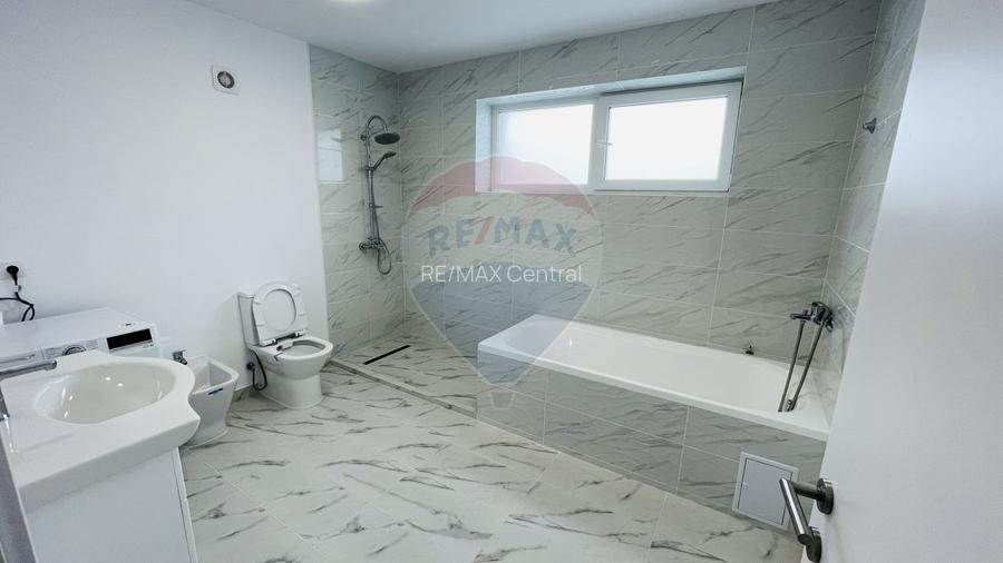 INCHIRIERE Casă / Vilă Cristian - 26