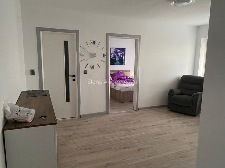 Vand apartament cu 2 camere in zona peninsulara a Constantei - 2