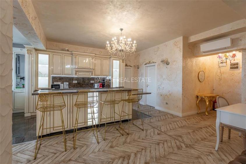 Penthouse Unic in Iasi  273 mp  Design Premium  Vedere Panoramica - 15