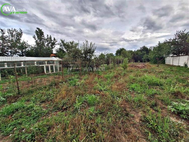 Teren 1329 mp | Casa batraneasca | Toate utilitatile, Zona Serbanesti, Bacau - 11