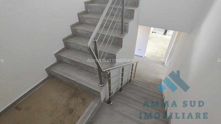 Vila individuala P + 1 + Pod - 144 mp utili - 5 Camere - 344 mp teren - 18