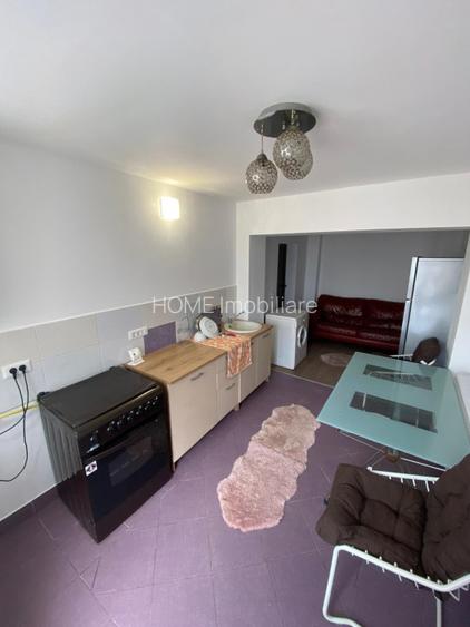 Garsoniera spatioasa, la curte - 4