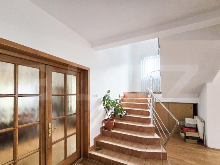 Oportunitate de investitie! Casa de vanzare, cu 8 camere, 382 mp, zona Gruia - 3