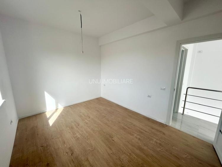 COMISION ZERO Complex 10 case P+E Duplex Bucium la 1,3km de Hanul Trei Sarmale - 7