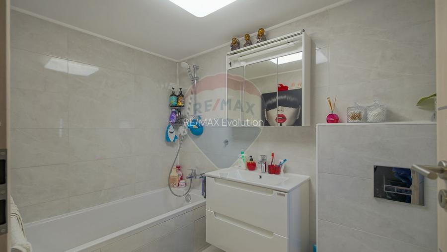Casă / Vilă Săsească cu 6 camere de vânzare in Vulcan, Brasov - 15