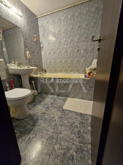 Apartament cu 3 camere Calea Calarasi - 10