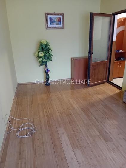 Apartament 2 camere liber la vanzare zona Astra - Planete - 2
