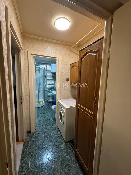 Apartament cu 3 camere semidecomandate, Centru - 9