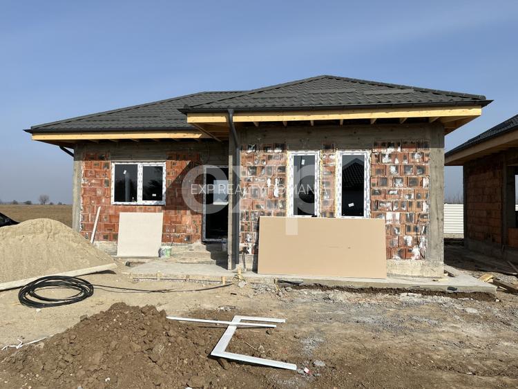 De vanzare casa parter zona linistita Crevedia - 8