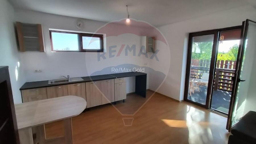 Casă / Vilă cu 4 camere la 25 min de Piata Victoriei - Tartasesti - 4