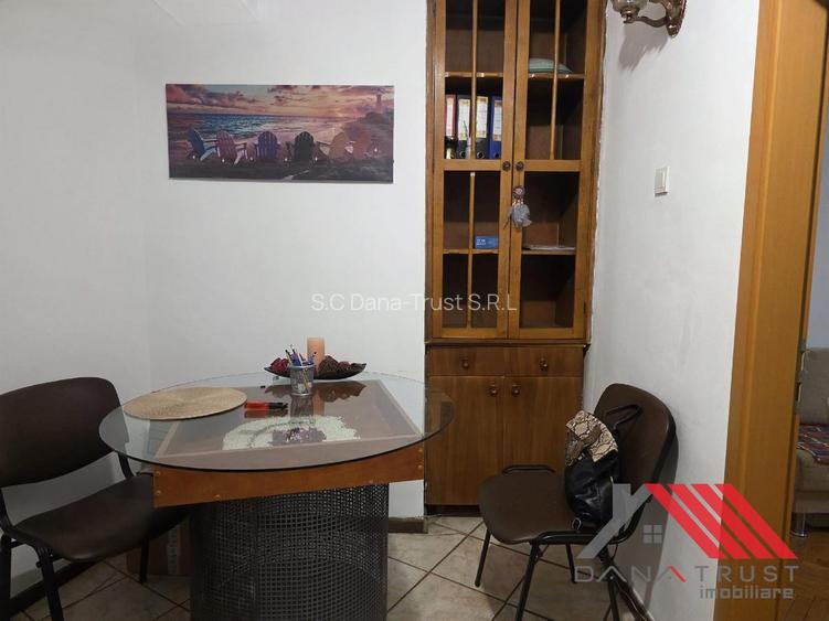 Ultracentral – Catedrala – 2 cam Decomandat – 330 euro - 16