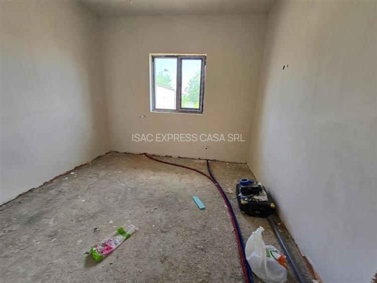 Casa noua de vanzare + 775 mp teren, Cogeasca, com. Letcani - 8
