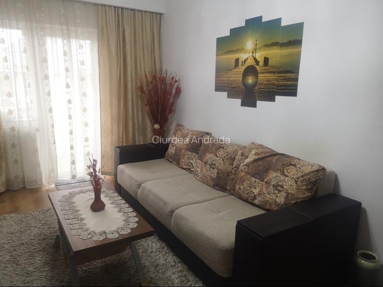 Închiriez apart 2 camere, etaj 1, Micro 17  - 2