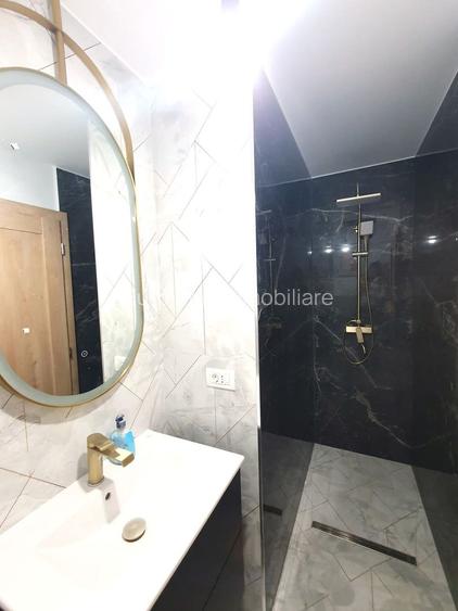 Apartament decomandat cu 3 camere, 66 mp., Calea București - 11