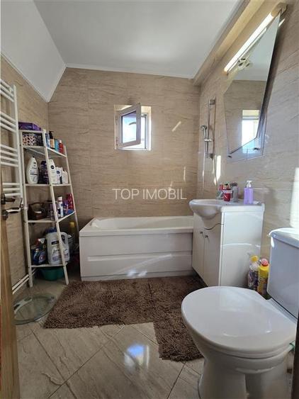 Mircea cel Batran - statia TAXI, 2 camere decomandat cu geam la baie - 9