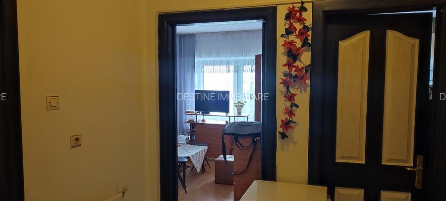 Apartament cu 1 camera ,decomandat , mobilat si renovat recent - 9