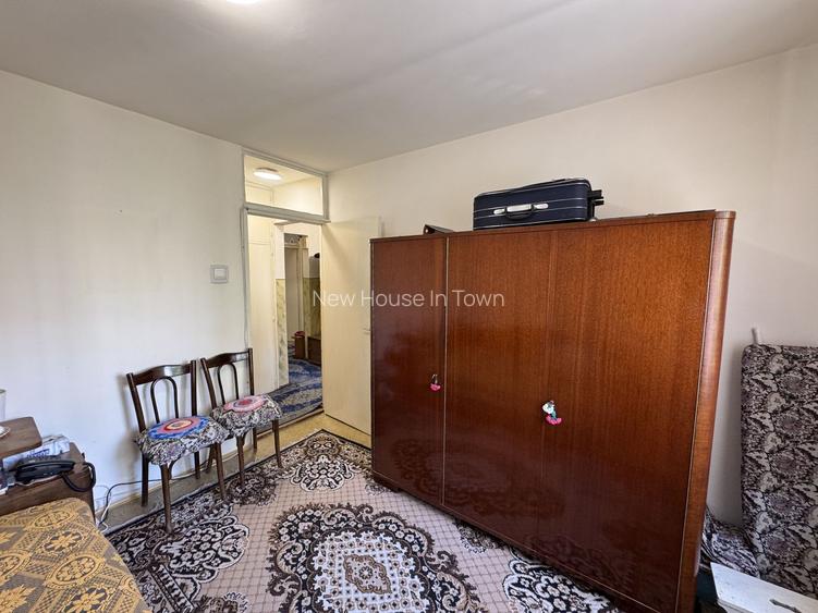 Apartament decomandat cu 3 camere in Centrul Civic, strada Mihai Viteazul - 18