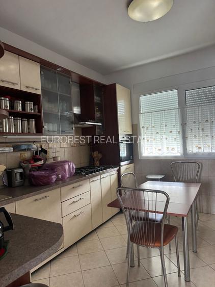 Vanzare vila situata pe malul Lacului Snagov, gradina si piscina, teren 1520 mp, - 10