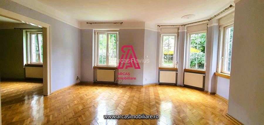 Vila de inchiriat, ultracentral-zona Noica! - 2