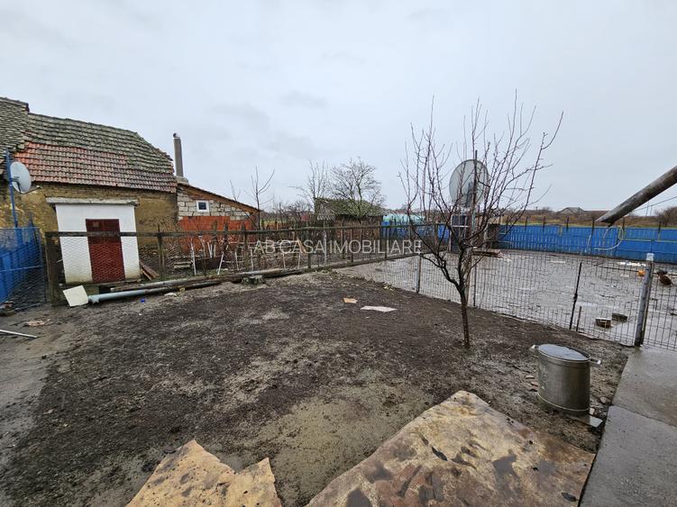 Casă individuală, cu 3 camere, în localitatea Ivanda, la 30 km de Timișoara - 26