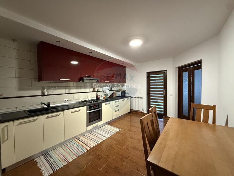 Casă / Vilă cu 7 camere de vânzare în Ovidiu Sud Constanta - 8