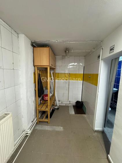 Oferim spre inchiriere spatiu comercial stradal Eroii Revolutiei 356 - 11