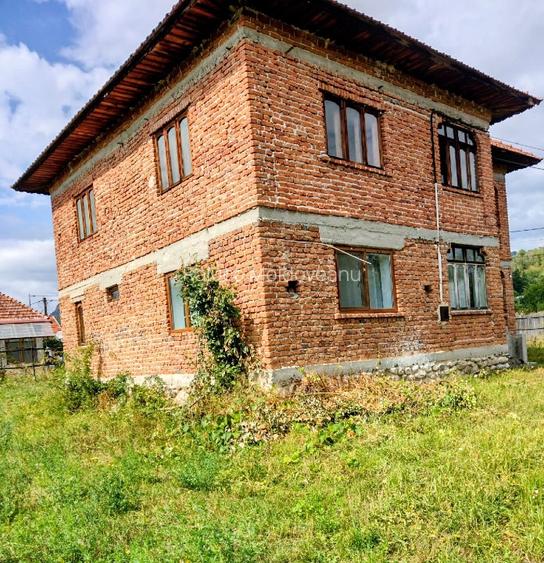 Vând casa locuibila in Polovragi, Gorj - 8