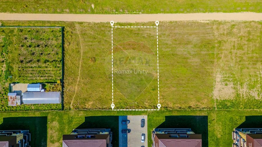 Teren intravilan 1.276 mp de vânzare – Sanpetru, Str. Drumul cu Plopi - 7