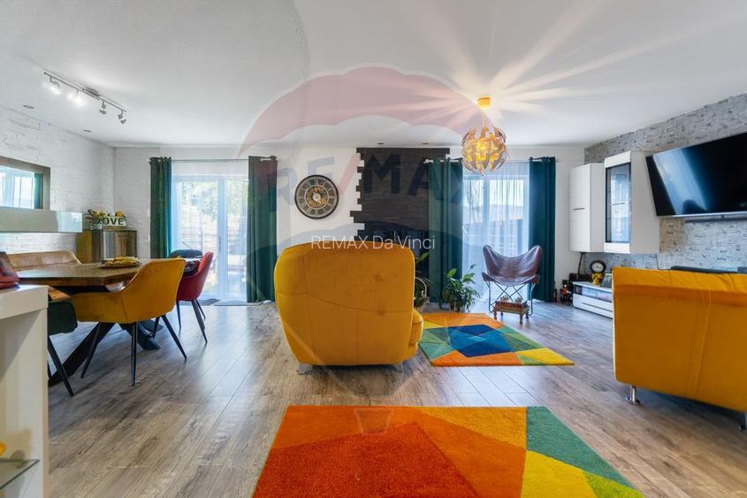 Casă / Vilă cu 4 camere de vânzare în zona Central - 8