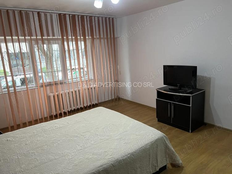 LUJERULUI - 5 minute metrou - Garsoniera renovata - 2