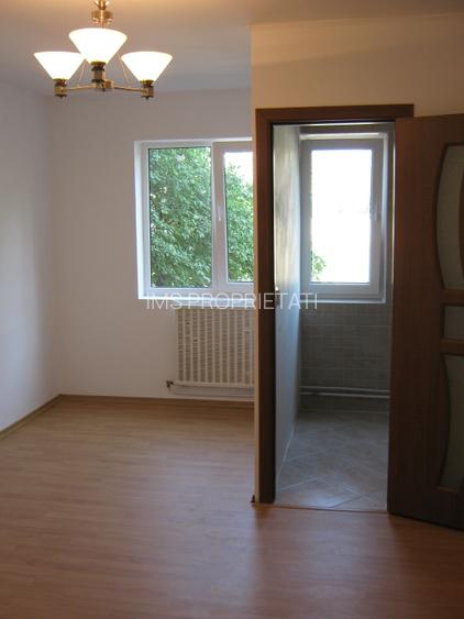 Garsoniera de vanzare langa Mega Moll - 5