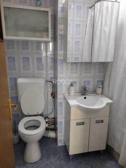Apartament de 2 camere decomandat, renovat, etaj 10/10, 4 min metrou 1 Decembrie - 6