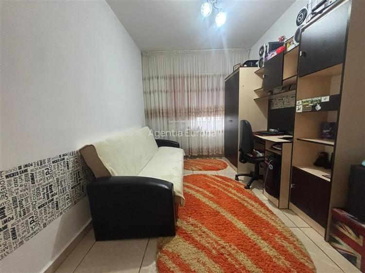 Apartament 4 camere de vanzare zona centrala Tulcea - 6