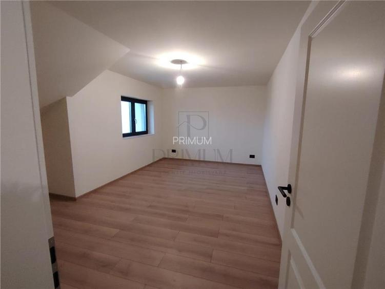 Duplex proiect deosebit - semimobilat  - suprafete foarte generoase - zona foart - 13