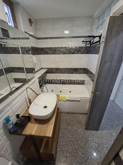 Ultracentral- Casa Casatoriilor, oferta rara la vanzare cu 3 camere - 7