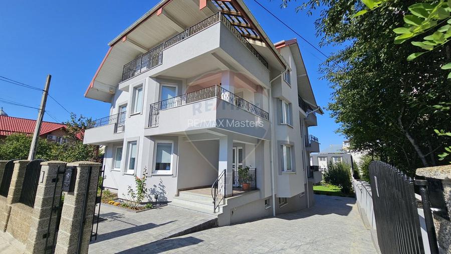 Casă / Vilă de lux cu 8 camere de vânzare in Obcini, Suceava - 3
