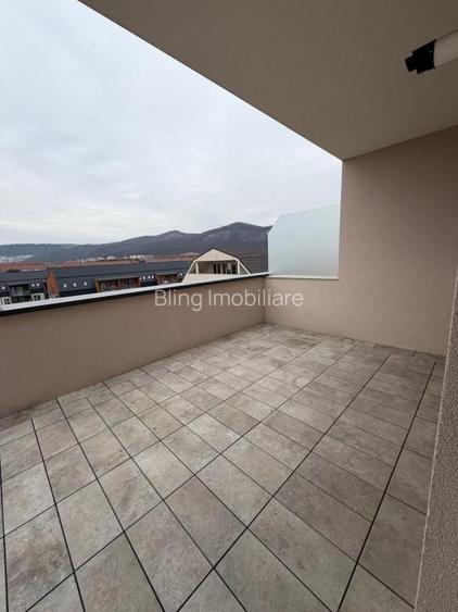 Apartament de vanzare, 3 camere, 184,78 mp, zona Cetatii  - 2