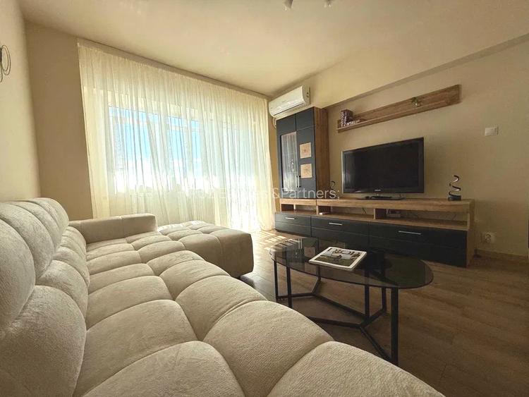 Apartament 4 camere | Renovat | Piata Victoriei | Vedere panoramica - 2