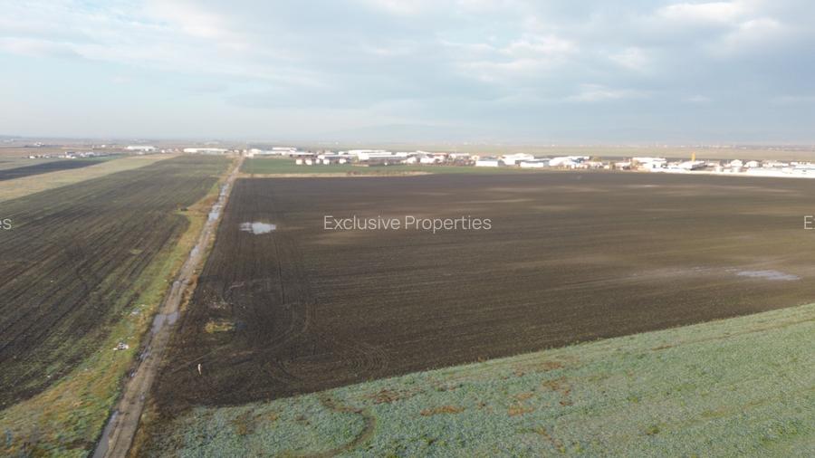 Teren intravilan 2,8 ha industrial deschidere 75 ml soseaua Constantei - 2